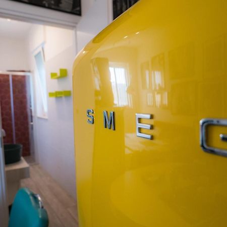 Hollywood Apartment Near Station With Parking Барі Екстер'єр фото